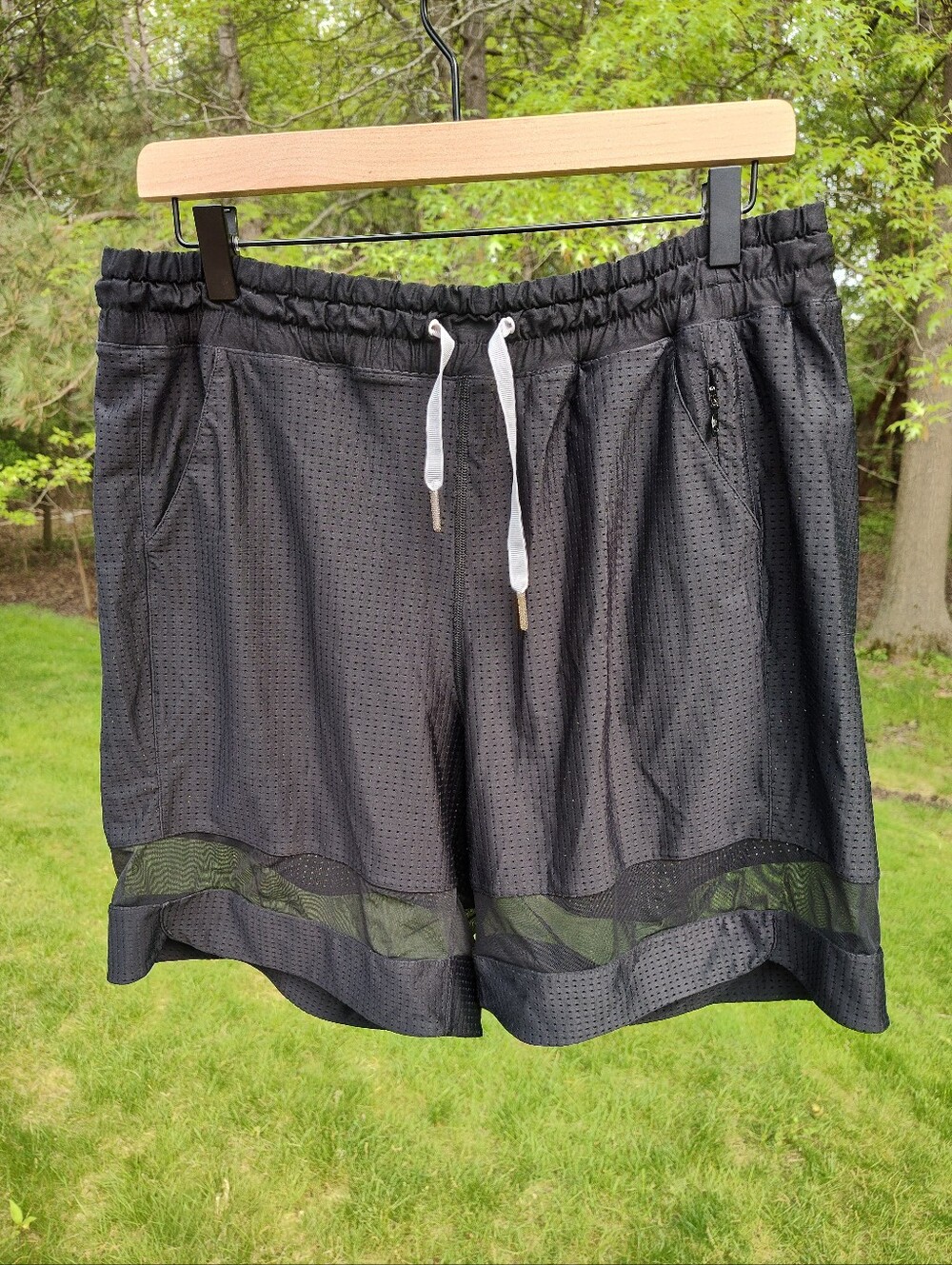Long Black Mesh Athletic Shorts Lululemon 7" Inseam Basketball Stripes Large
